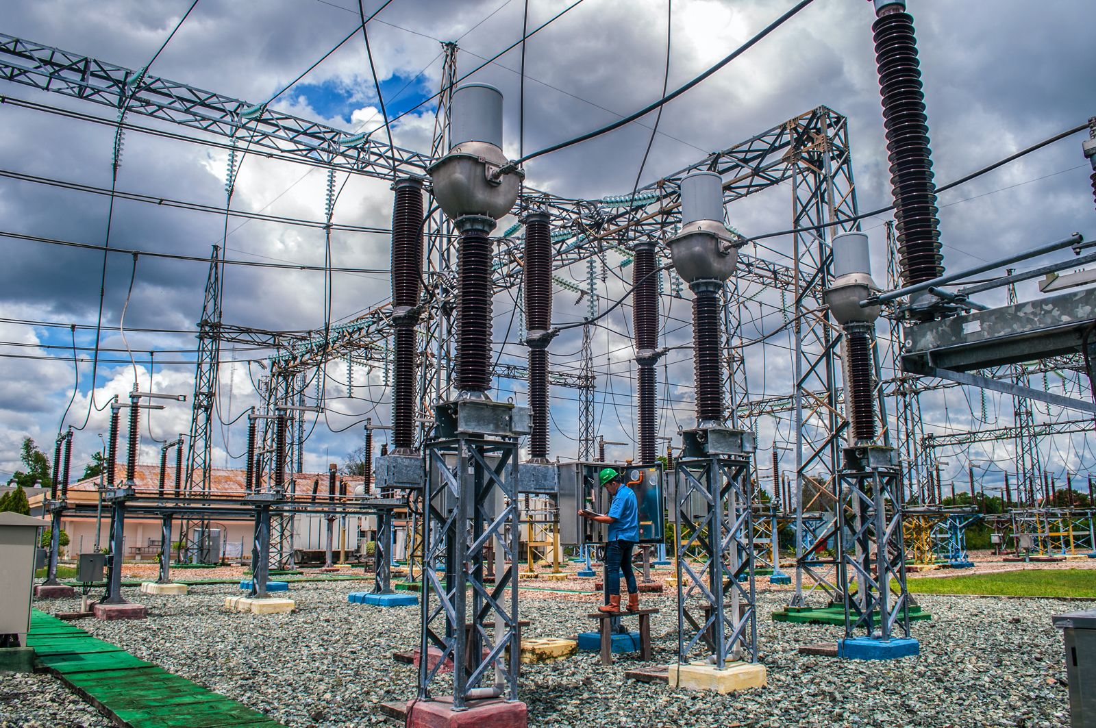 Kementerian ESDM Resmi Merilis Dokumen RUPTL PLN 2025-2034 Kementerian ESDM Resmi Merilis Dokumen RUPTL PLN 2025-2034